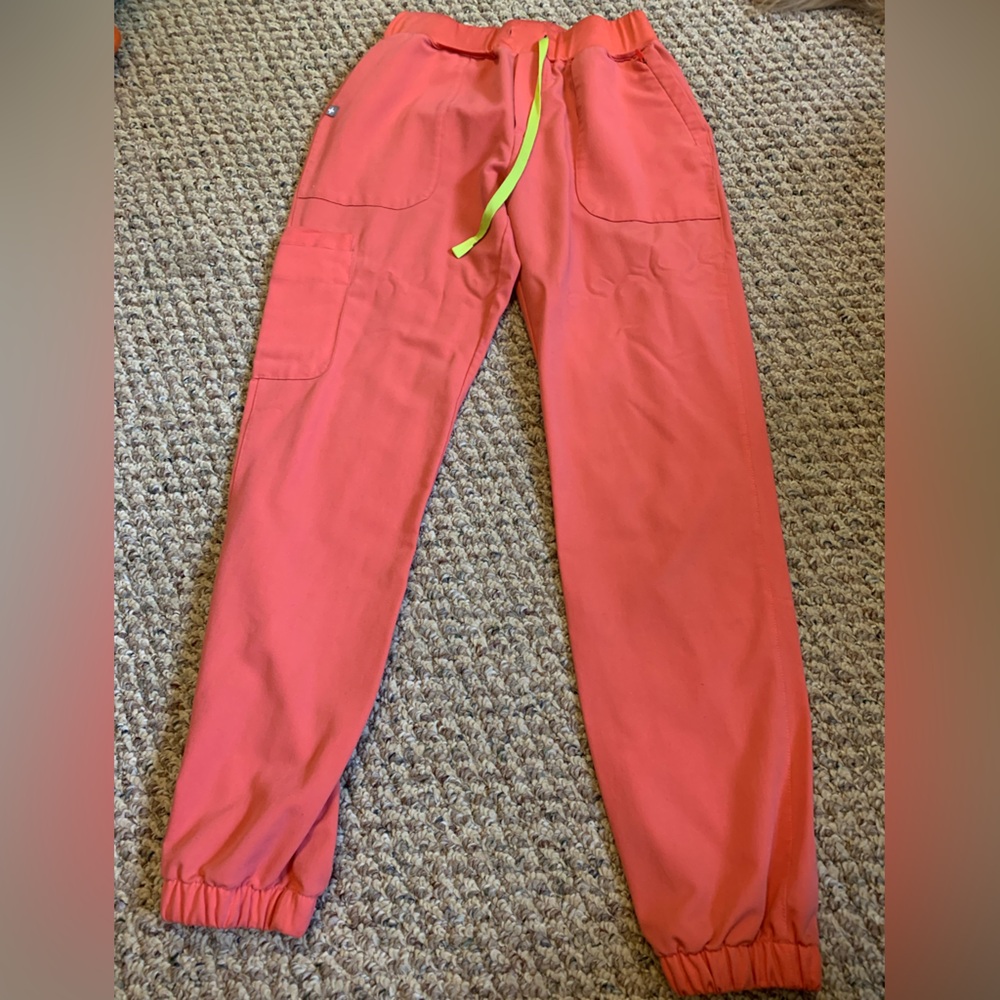 Figs scrubs set salmon pink